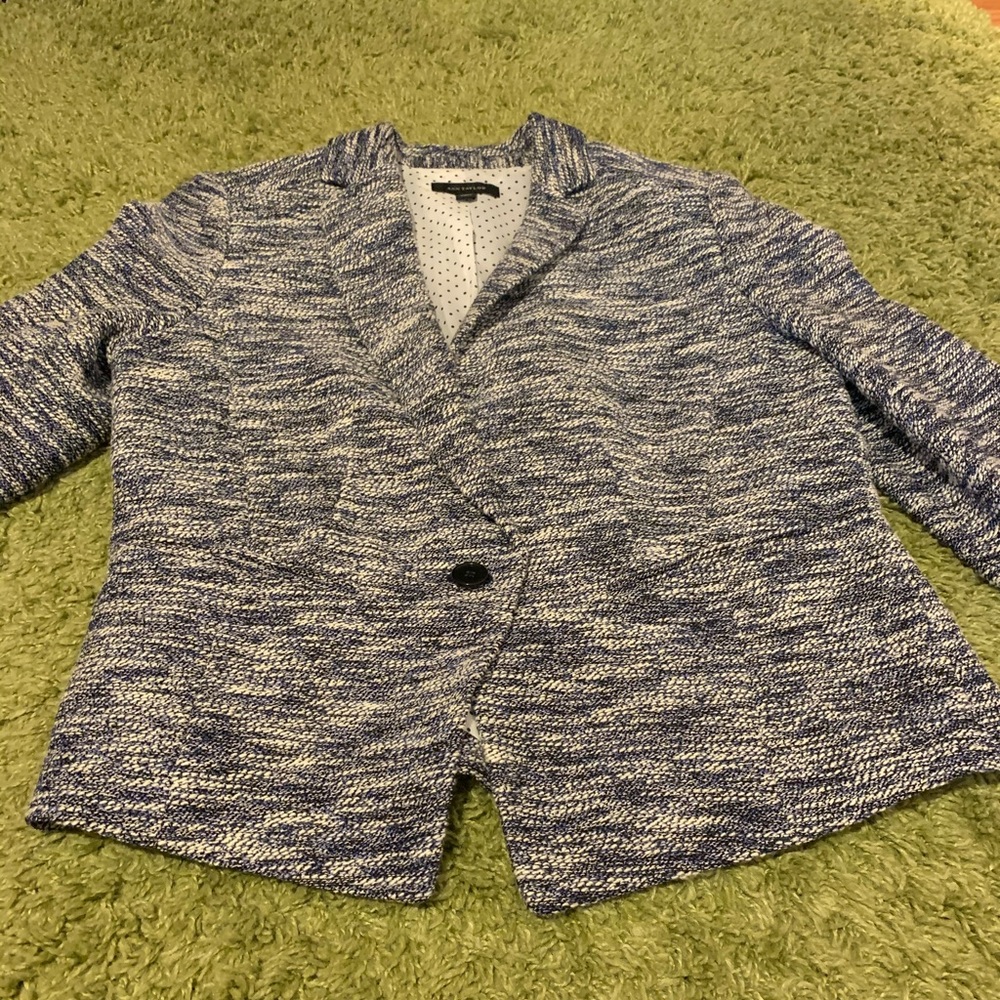 Ann Taylor blazer sized 12T